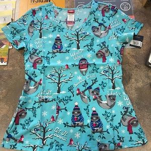 Dickie’s Women’s V-Neck Winter Printed Scrub Top